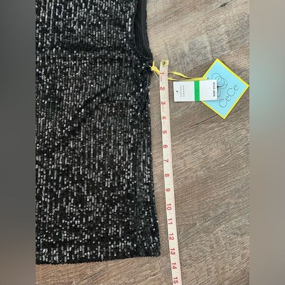 CeCe Sequined V-Neck Cap-Sleeve Black Blouse-Size Large - Picture 6 of 6